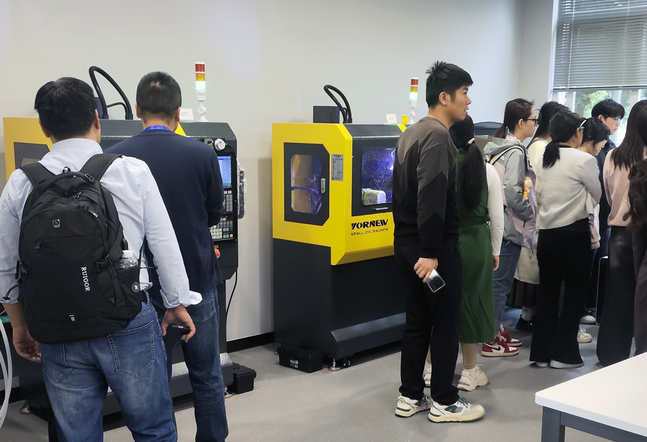 浙江工業(yè)大學(xué)之江學(xué)院創(chuàng)新教學(xué)實(shí)驗(yàn)室